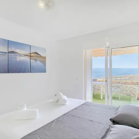 Luxury Penthouse, Sunset, Heated Pool, Fast Wifi Costa Adeje (Tenerife)