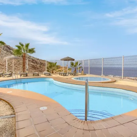 The Penthouse, Fabulous Sunset, Heated Pool, Fiber