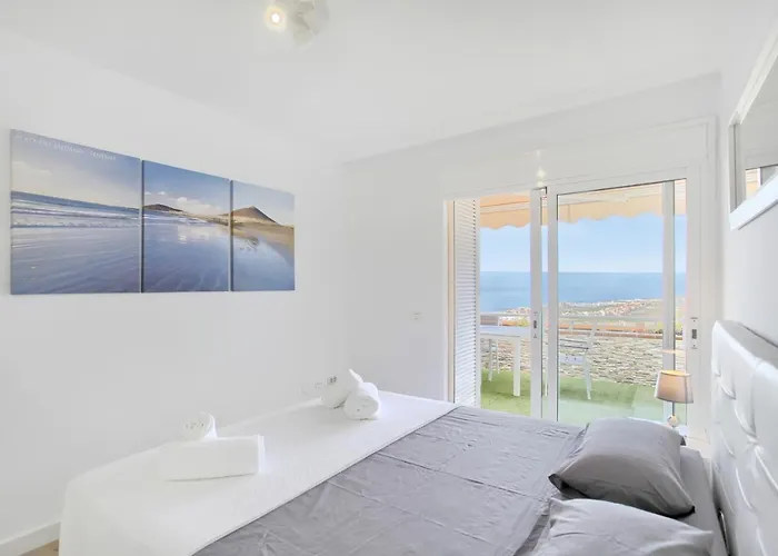 The Penthouse, Fabulous Sunset, Heated Pool, Fiber 아데제