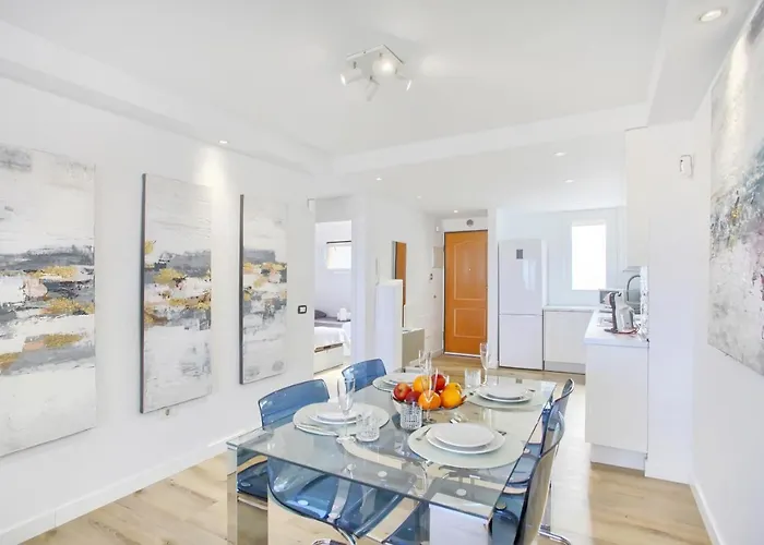 The Penthouse, Fabulous Sunset, Heated Pool, Fiber 아파트